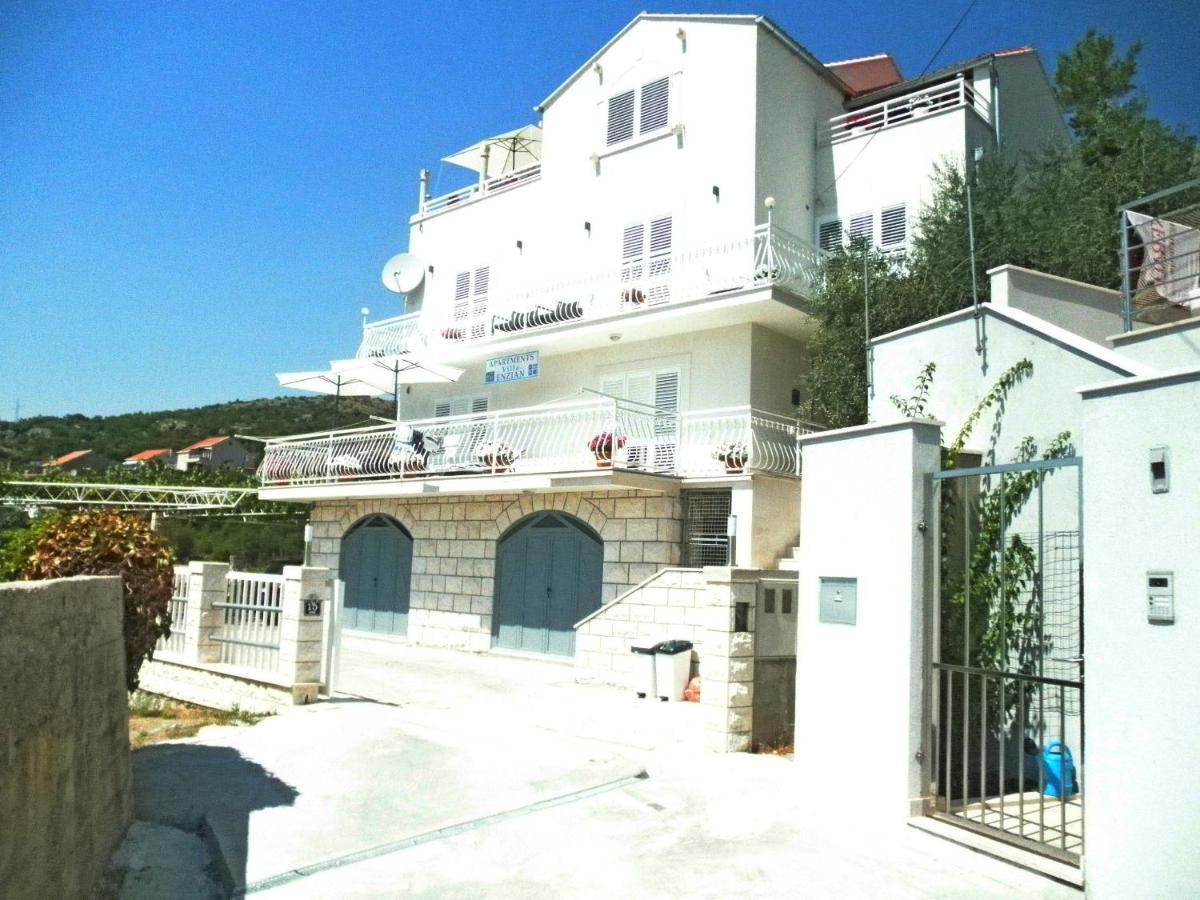 Apartments Villa Enzian Mlini Exteriör bild